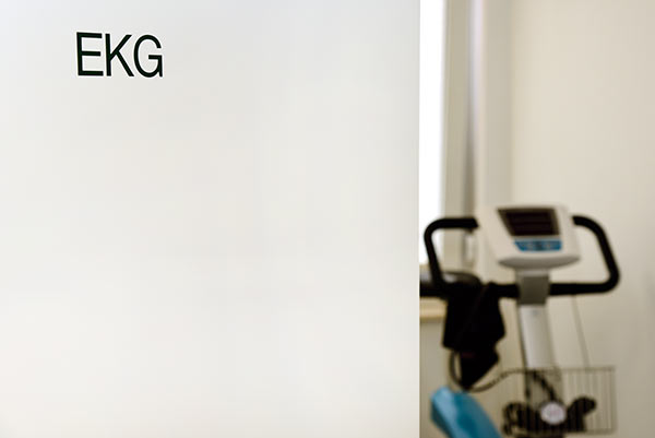 EKG Hausarzt Wiernsheim